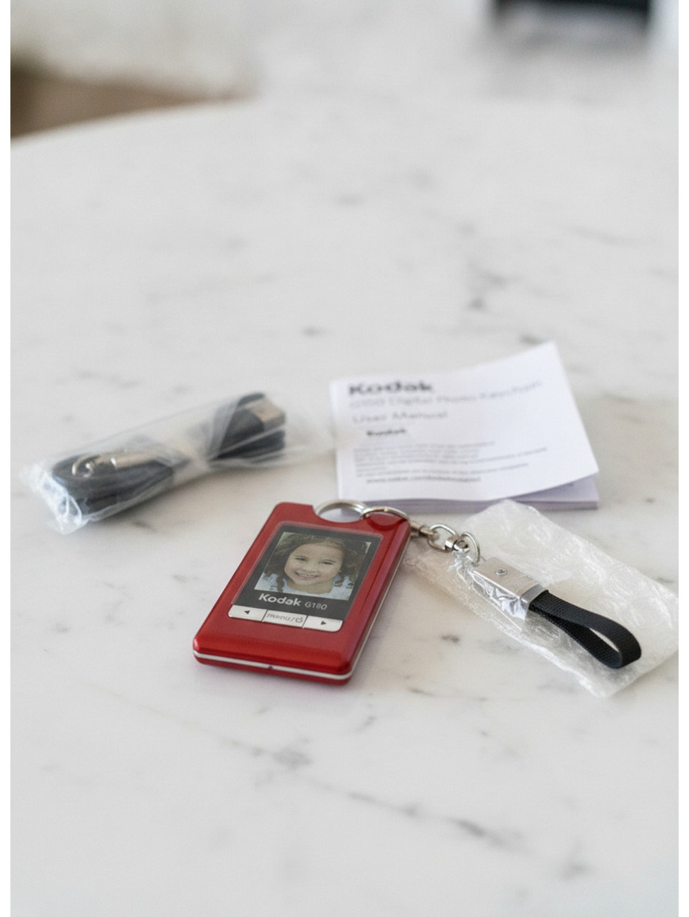 Kodak G150 Digital Photo Keychain 2010 - Red, Functional and Collectible! NEW